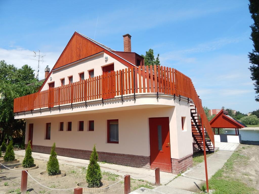 באיה Napsugar Apartman מראה חיצוני תמונה